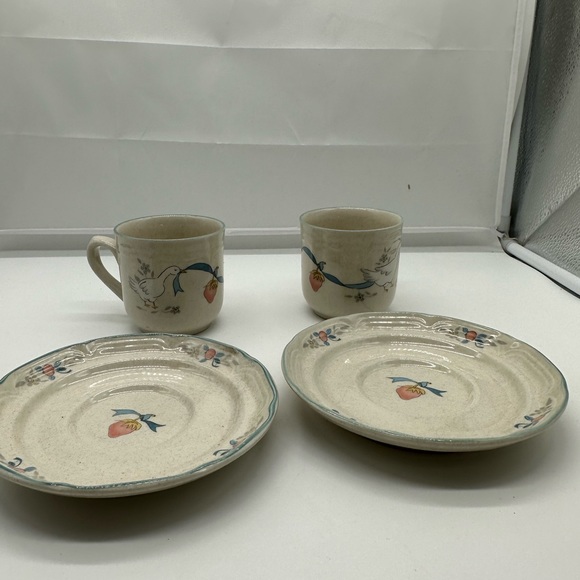 Vintage Set of 2 International Cup Mug & Saucer Marmalade Goose - Picture 2 of 4
